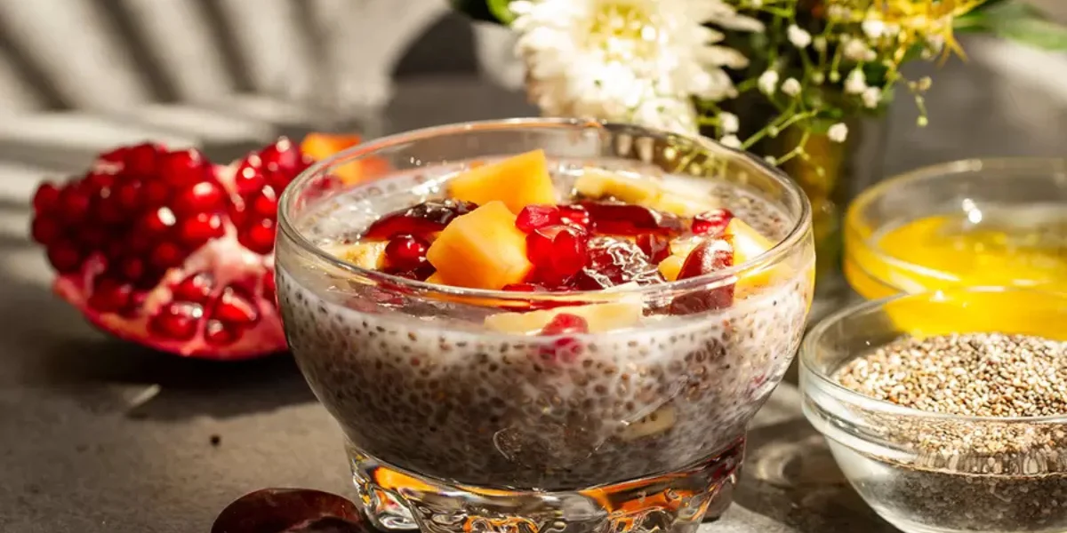 Healthy Peruvian breakfast with smoothie bowl and chia seeds - Peru Bucket List