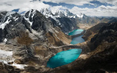 Huayhuash mountain range and turquoise lagoons in Peru