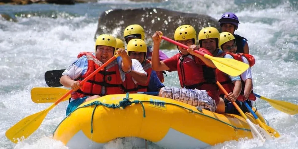 Travelers rafting on the Chili River in Arequipa Peru